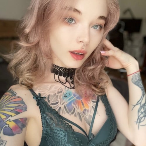 Порнозвезда: Karneli Bandi (Карнели Банди)