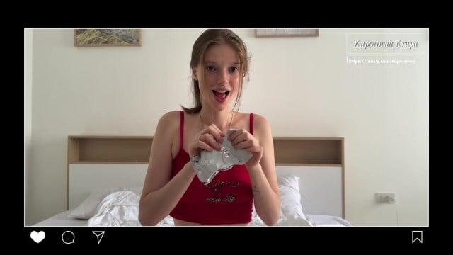 Распаковка игрушки с секретиком